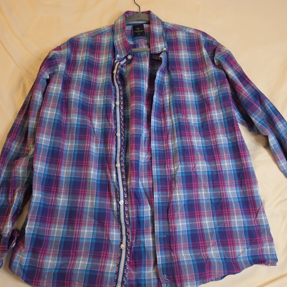 Lot of 2 Men's Dress Shirts XL Tailorbyrd Plaid & Tasso Elba Striped Button Up